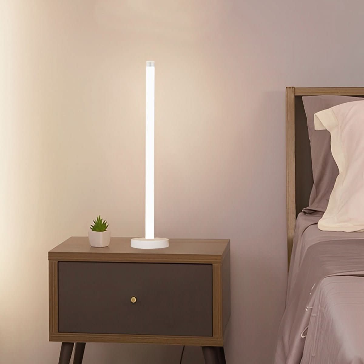 LUMIORBIT – Lampadaire à 360° pour une ambiance intérieure raffinée
