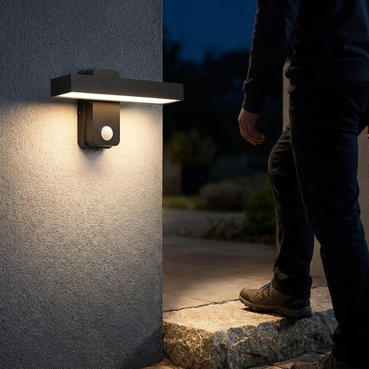 ITERPUB::cold-luxelie-8638619844778::02-inuse