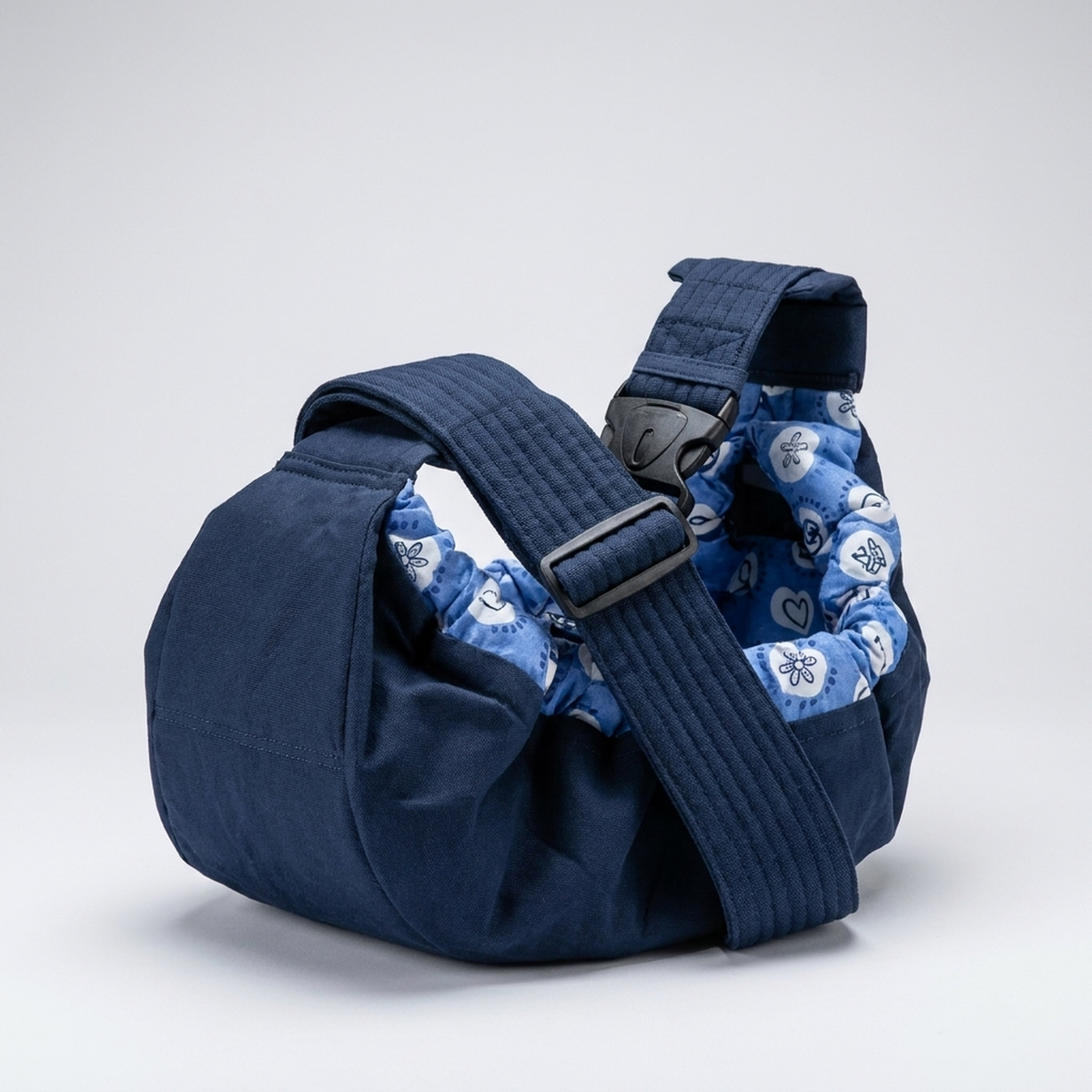 ITERPUB::cold-luxelie-8637075390634::04-variant-blue-flower