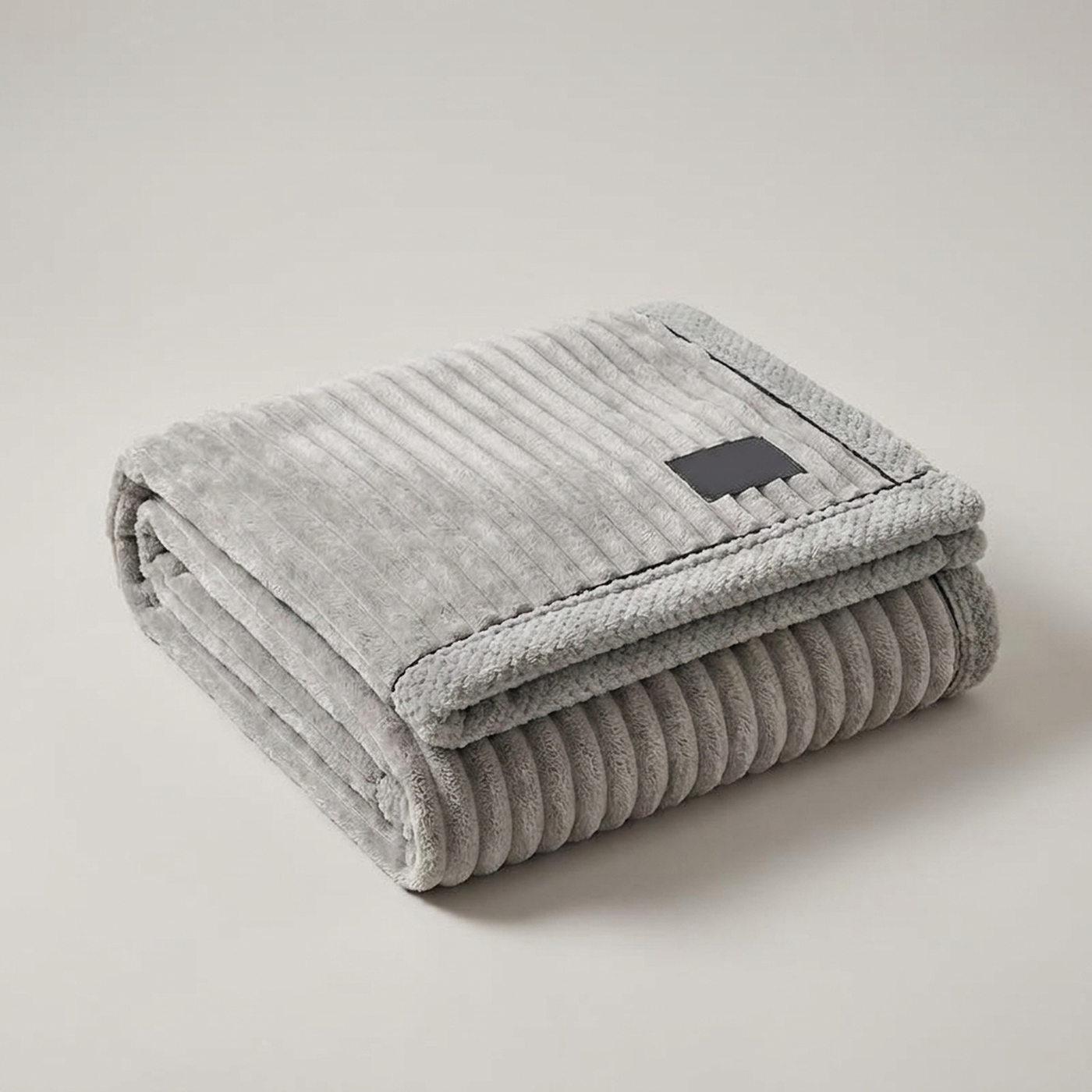 ITERPUB::cold-luxelie-8608404799658::04-variant-light-gray