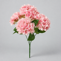 ITERPUB::cold-luxelie-8602723549354::04-variant-soft-pink