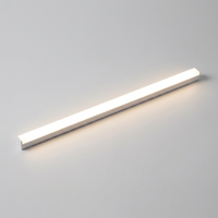 ITERPUB::cold-luxelie-15372952567978::04-variant-warm-white