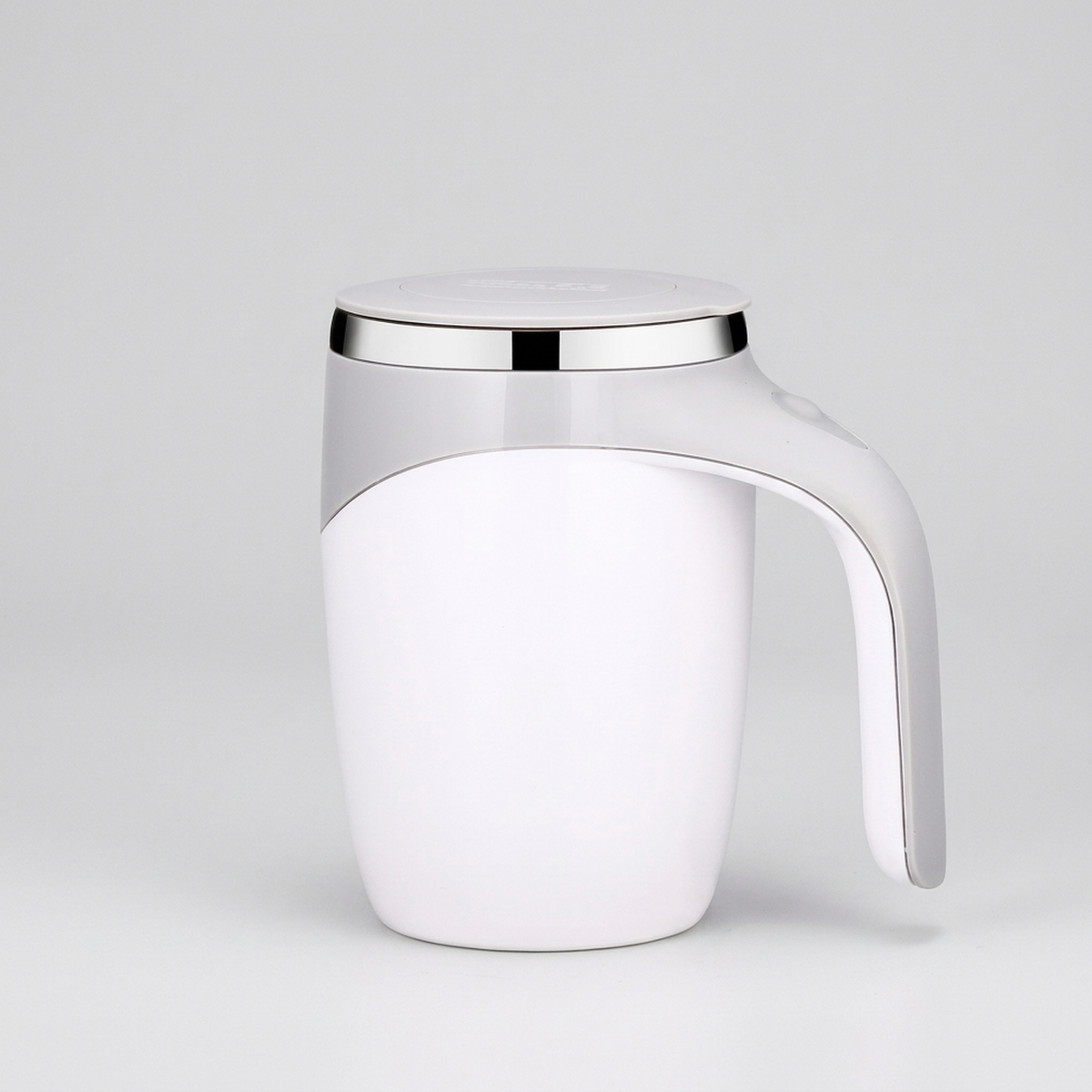 ITERPUB::cold-luxelie-8638619779242::04-variant-white