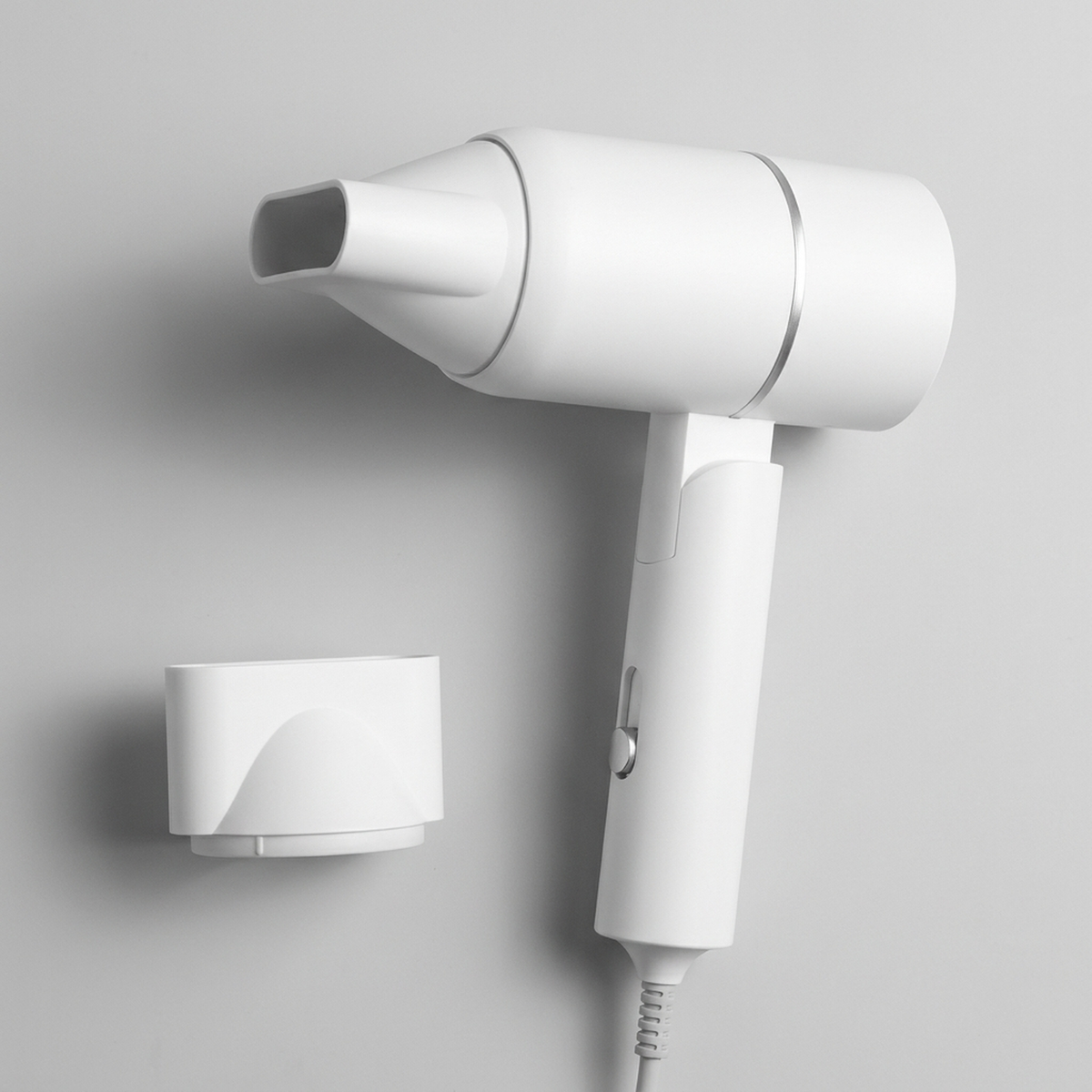 ITERPUB::cold-luxelie-8636702687402::04-variant-white