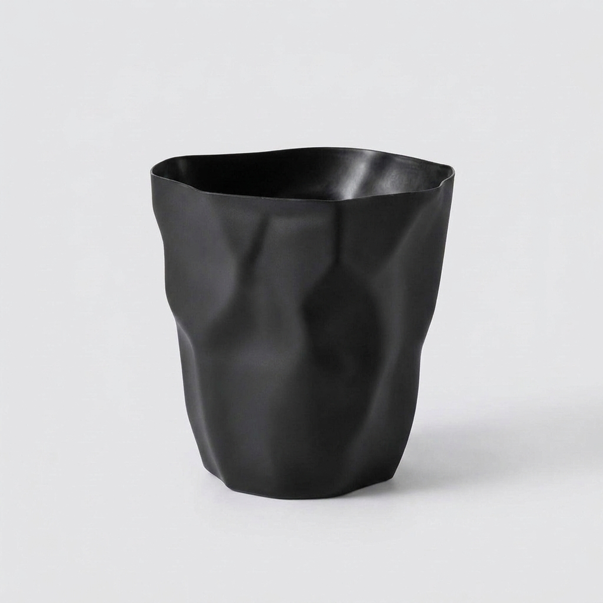 ITERPUB::cold-luxelie-8635380269226::05-variant-black