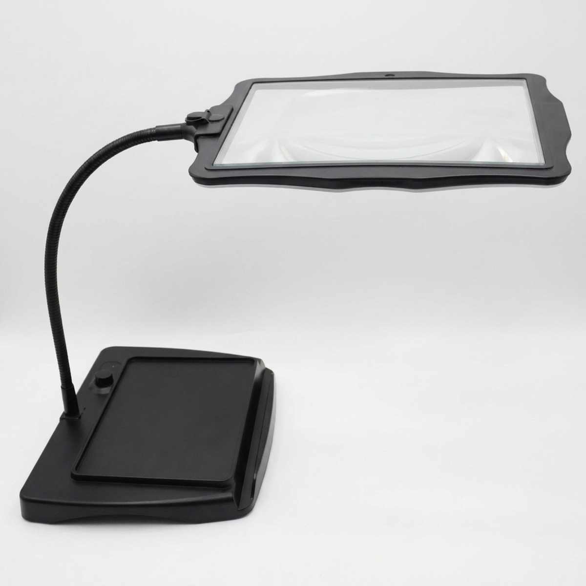 ITERPUB::cold-luxelie-8637074833578::05-variant-black