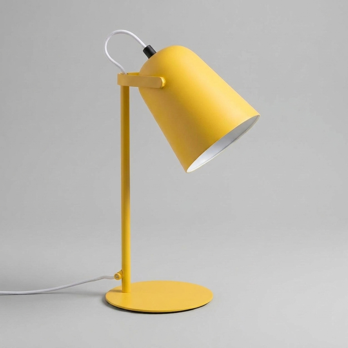 ITERPUB::cold-luxelie-8635379843242::05-variant-yellow
