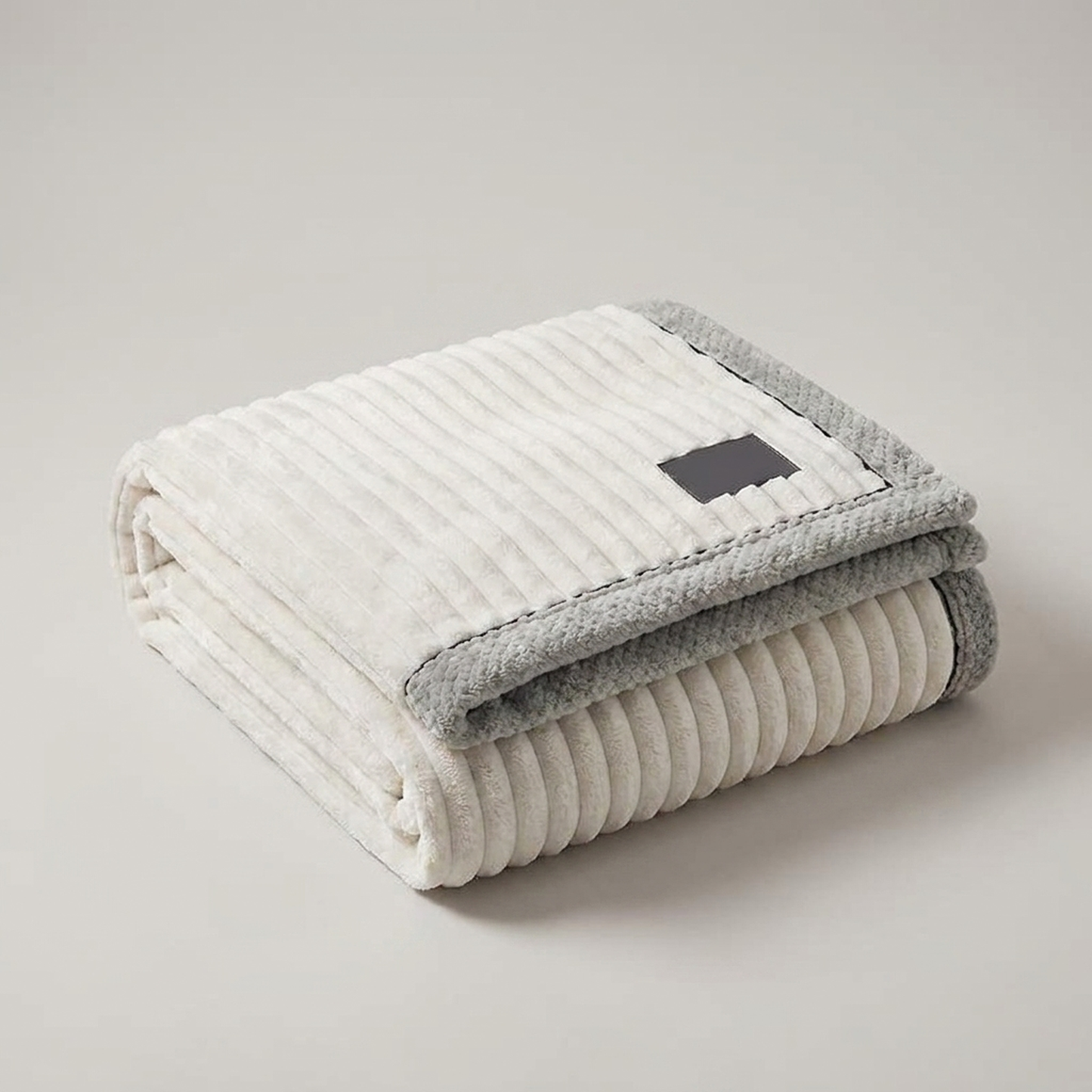 ITERPUB::cold-luxelie-8608404799658::08-variant-white