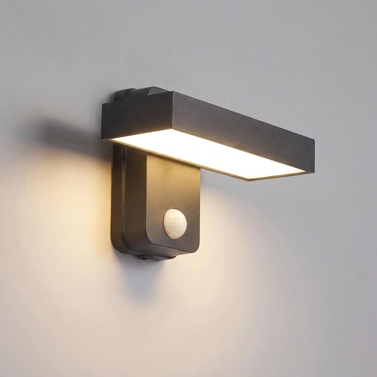 ITERPUB::cold-luxelie-8638619844778::09-variant-l30cm-pir-sensor-18w