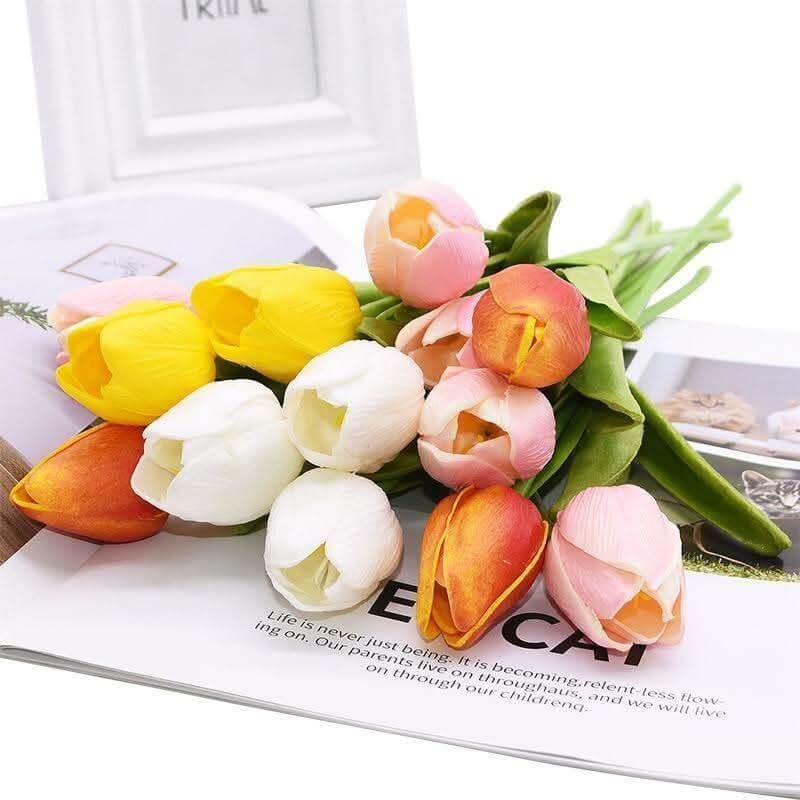 TULIPLUME – Composition florale artificielle pour une décoration de table élégante