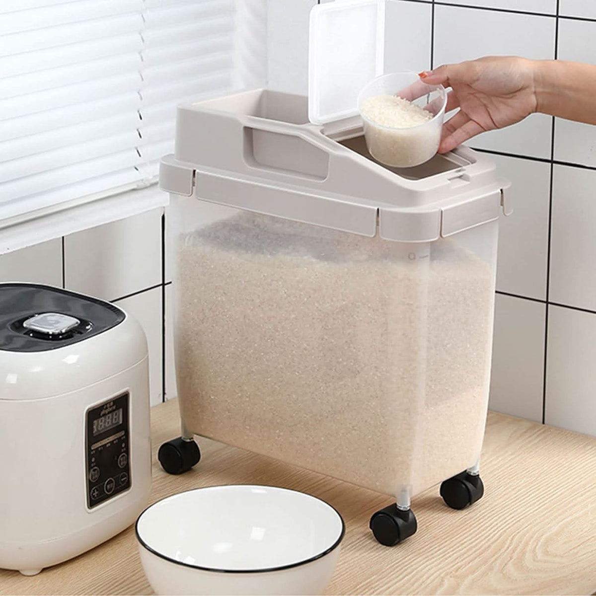 GRAINROLL – Contenitore per conservare 10kg di riso con ruote per facilitarne lo spostamento