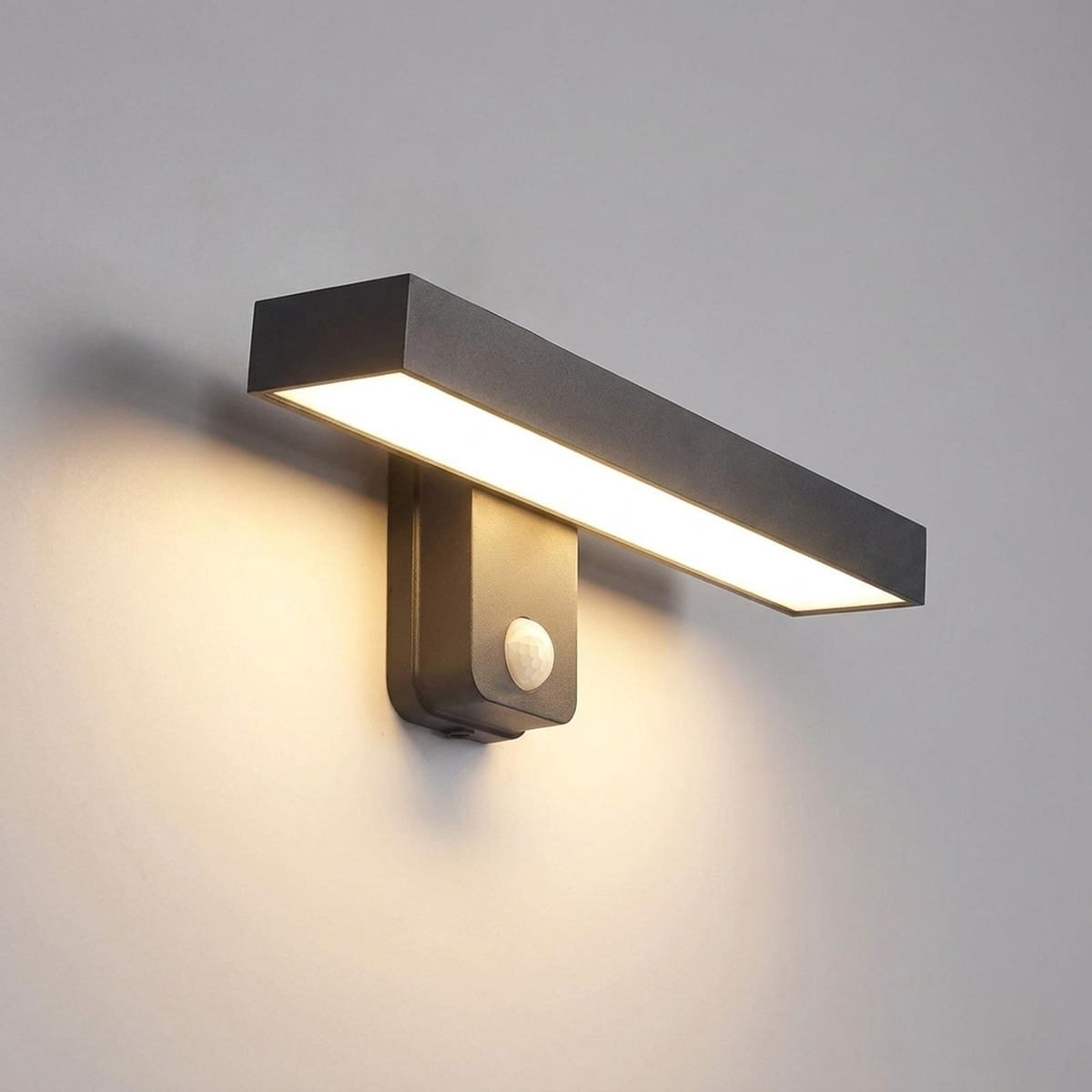 ITERPUB::cold-luxelie-8638619844778::11-variant-l50cm-pir-sensor-30w