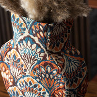 PETALFORM – Textured Vase for Elegant Dried Flower Displays