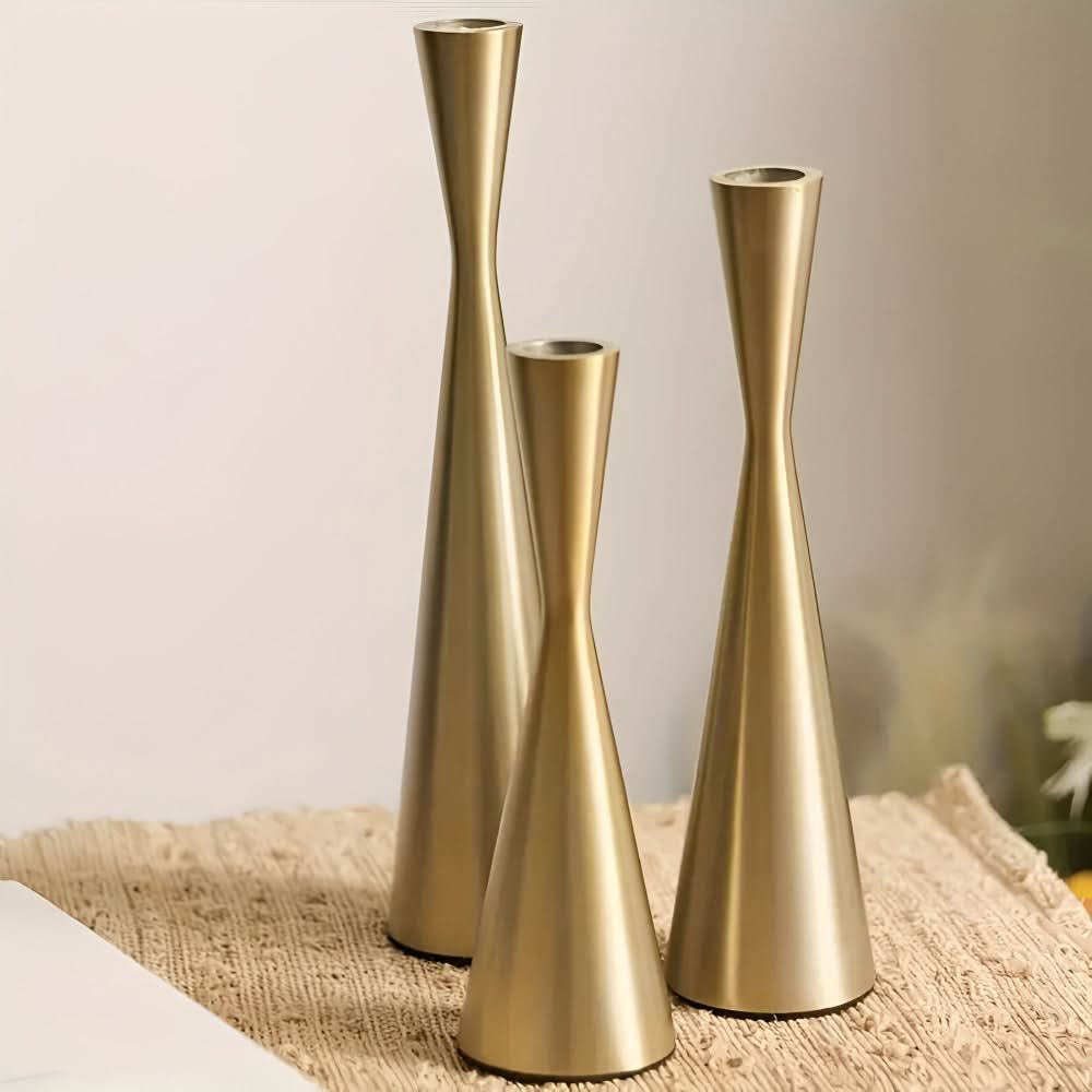 TIERAVIXA – Decorative Candlestick Set for Sophisticated Tables