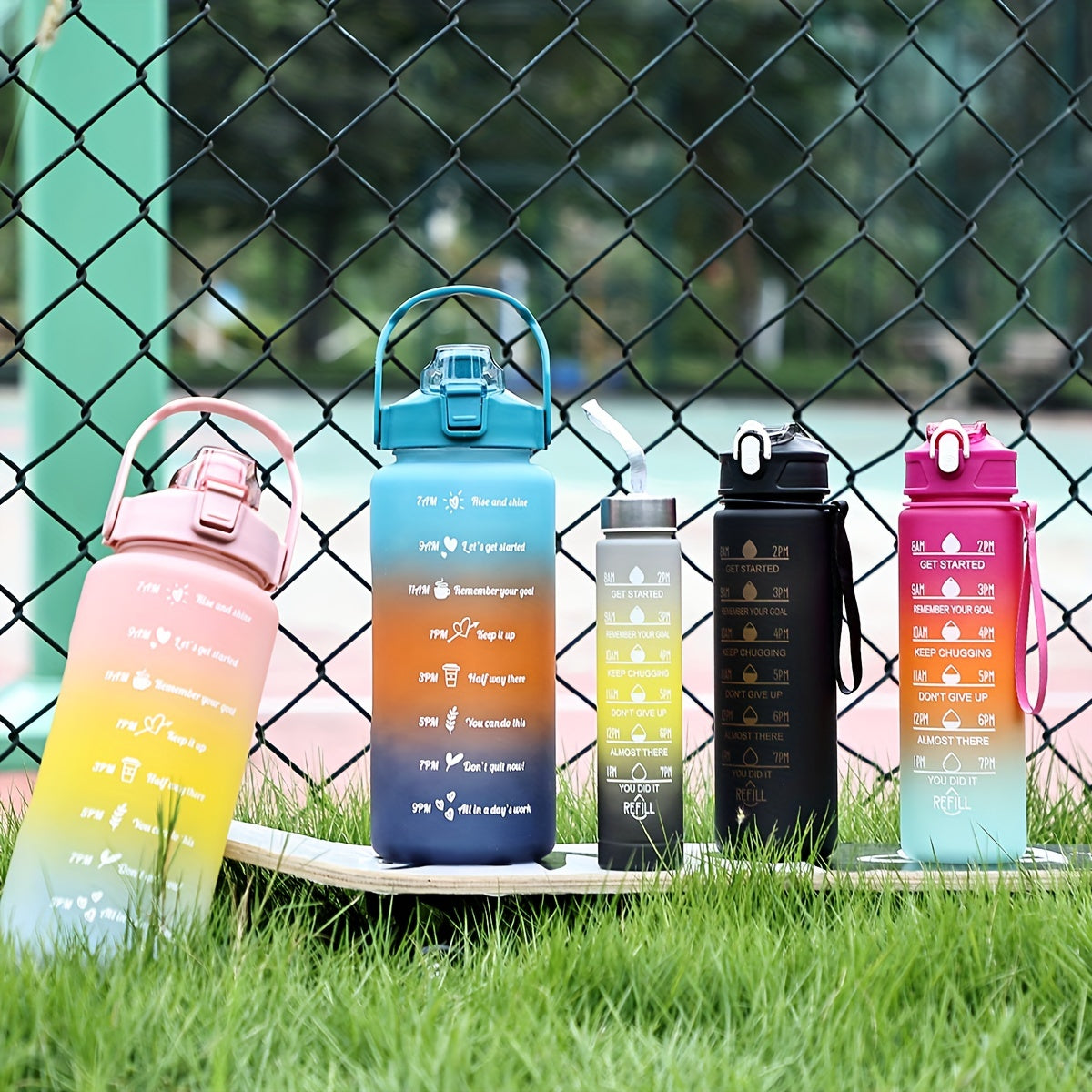 HYDRAGRAD – Gradient Water Bottle with Straw