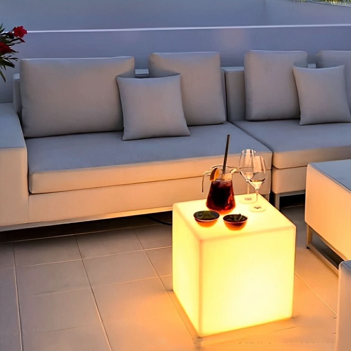 CUBECREST – Lampadaire d’extérieur pour une lumière nocturne raffinée