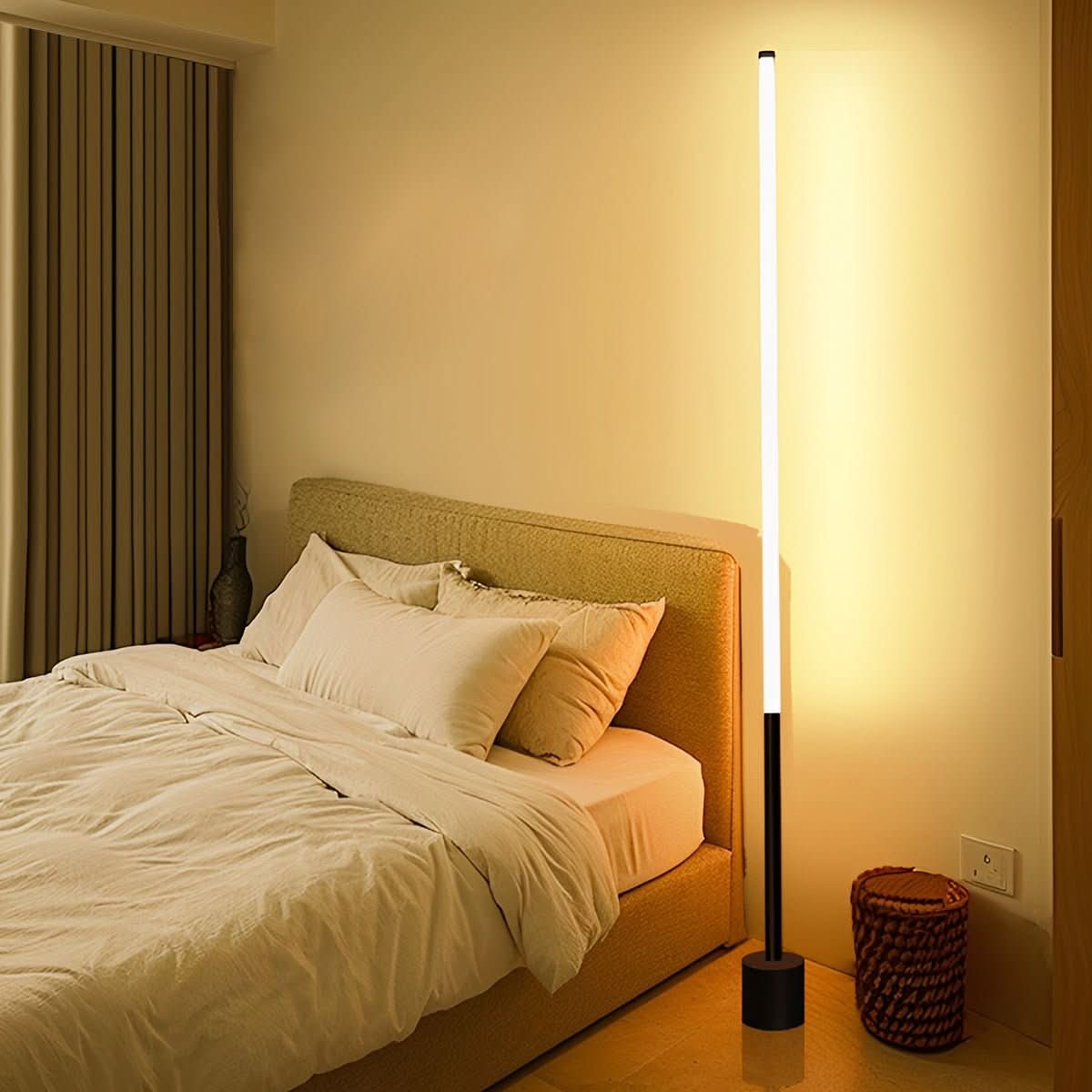 LUMIORBIT – Lampadaire à 360° pour une ambiance intérieure raffinée