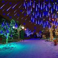 METEORLUME – Des lumières en cascade pour des nuits captivantes au jardin