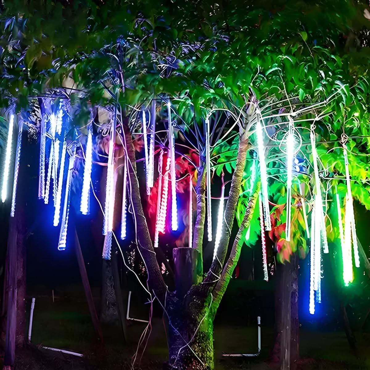 METEORLUME – Des lumières en cascade pour des nuits captivantes au jardin