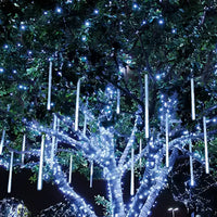 METEORLUME – Des lumières en cascade pour des nuits captivantes au jardin