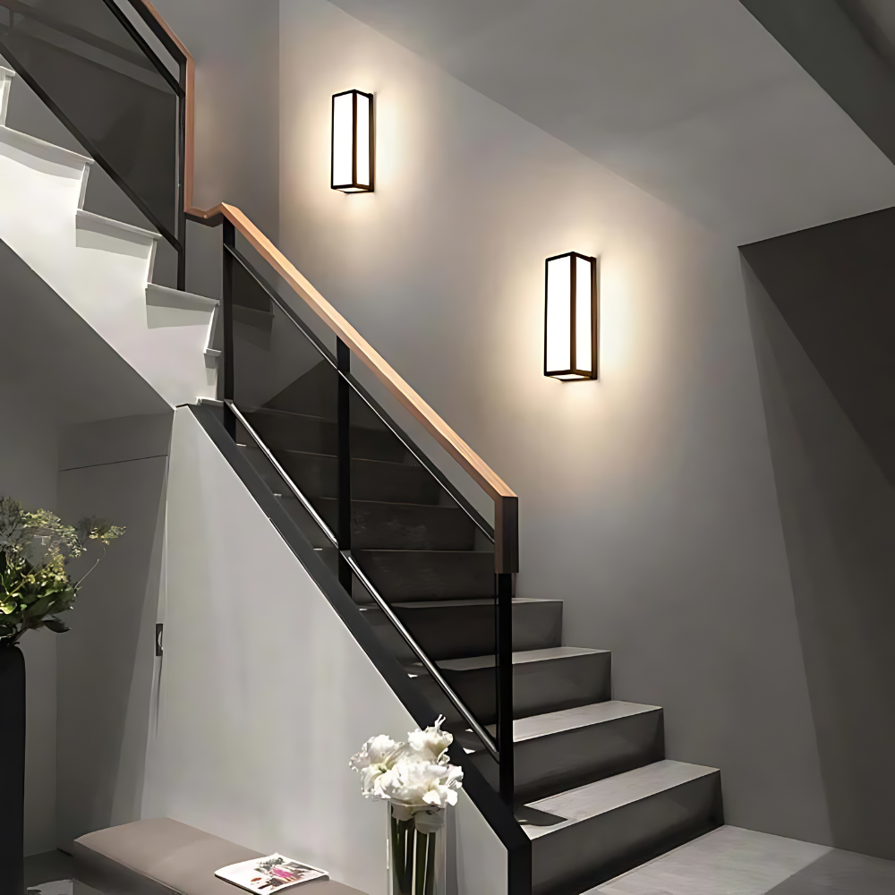 MERIDILUXA – Applique geometrica per un’elegante luce scultorea