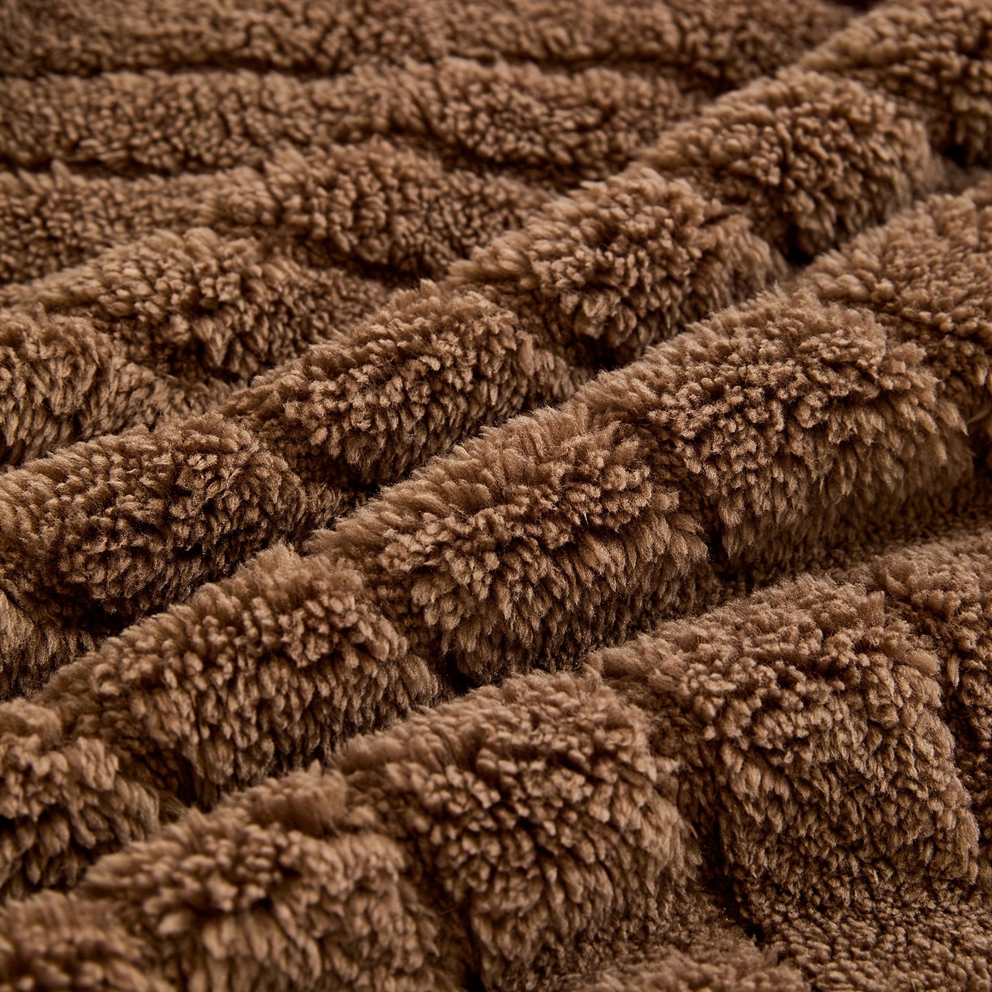 PLUSHLIVA – Double-Sided Plush Sofa Cover Blanket for All Seasons