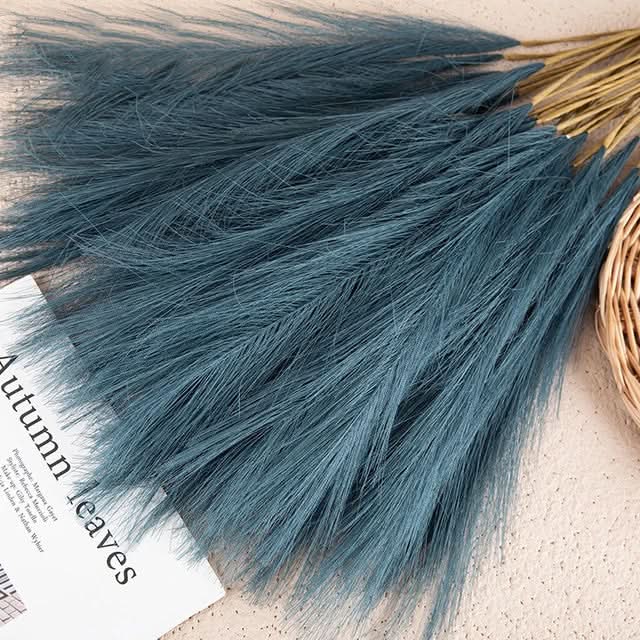 PLUMEVELLE – Artificial Pampas for Elevated Floral Texture