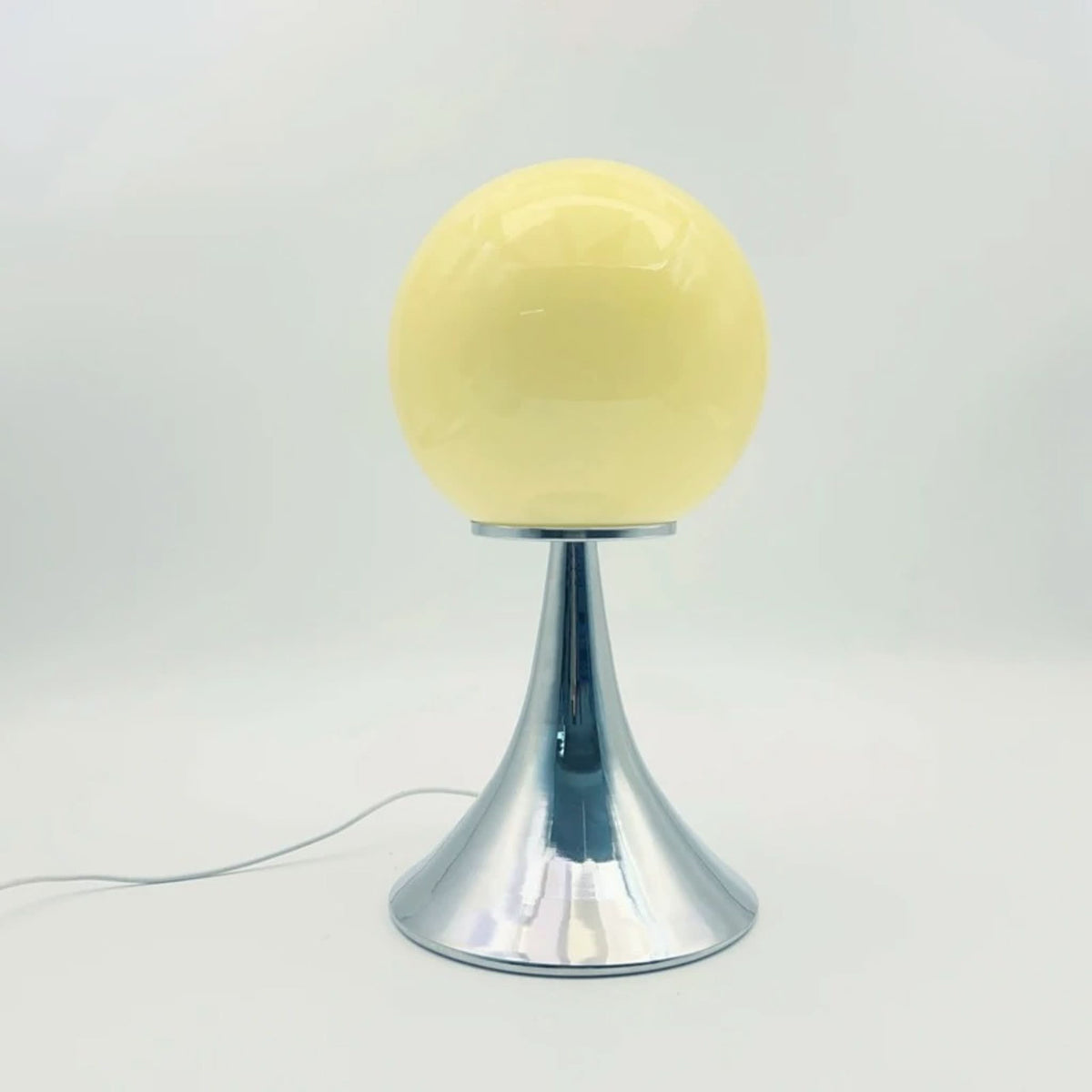 ORBISLUNIA – Modern Orb Table Lamp for Soft Ambient Glow