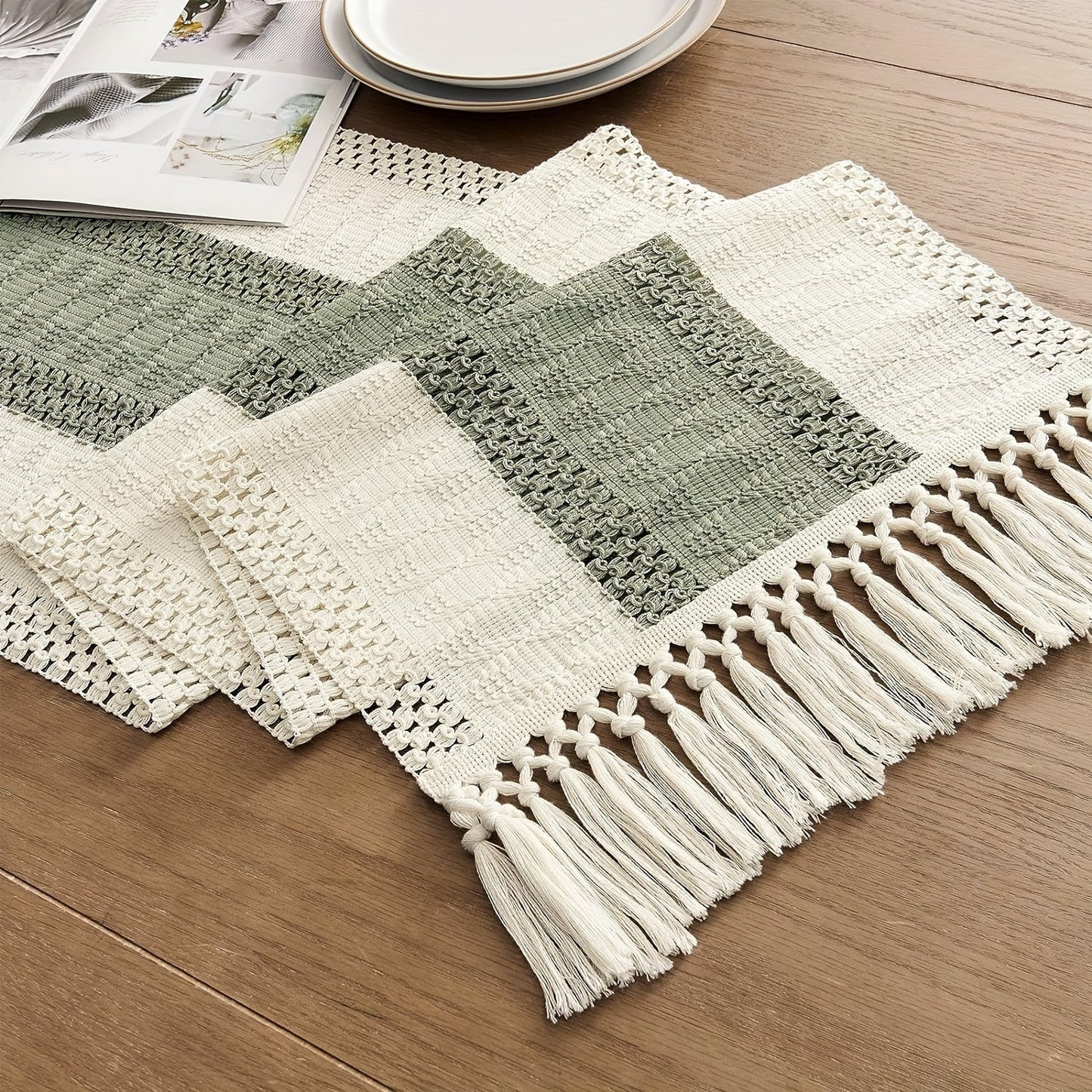CasaLoom - Sage Green Macrame Table Runner