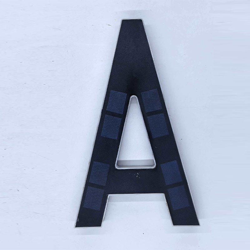 ADDRARAY – Solar Address Sign with Automatic Outdoor Lighting