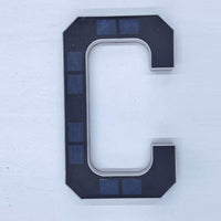 ADDRARAY – Solar Address Sign with Automatic Outdoor Lighting