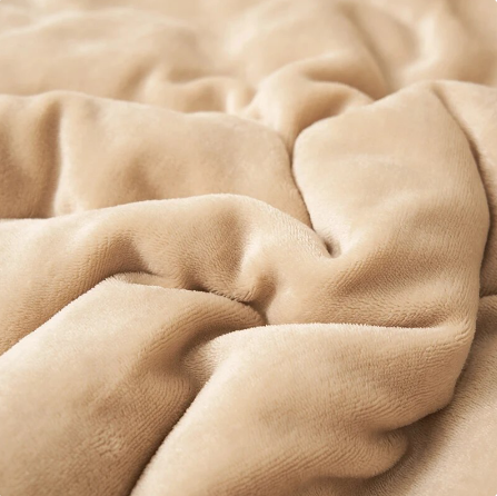 NESTAVENIX – Cozy Plush Blanket for Bedroom Relaxation