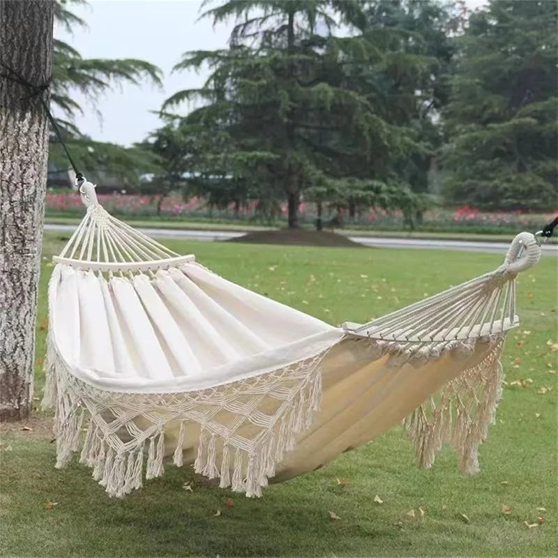 Cozy Canvas Double-Person Hammock - Portable Bohemian Outdoor Relaxation 8