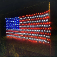 LIBERTYSHINE – Éclairages patriotiques pour façades festives