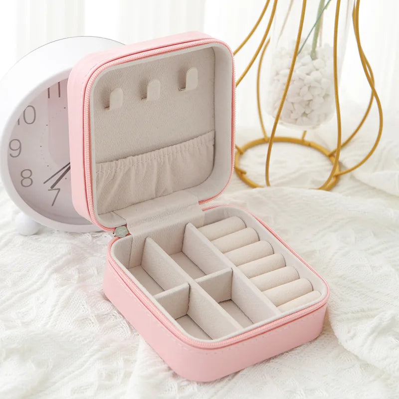 Elegant Travel Jewelry Case - Compact Leather Jewelry Organizer for Women 4