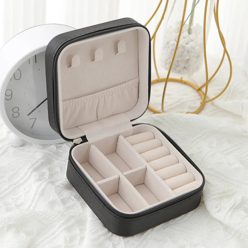 Elegant Travel Jewelry Case - Compact Leather Jewelry Organizer for Women 6
