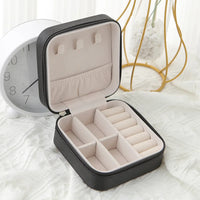 Elegant Travel Jewelry Case - Compact Leather Jewelry Organizer for Women 6