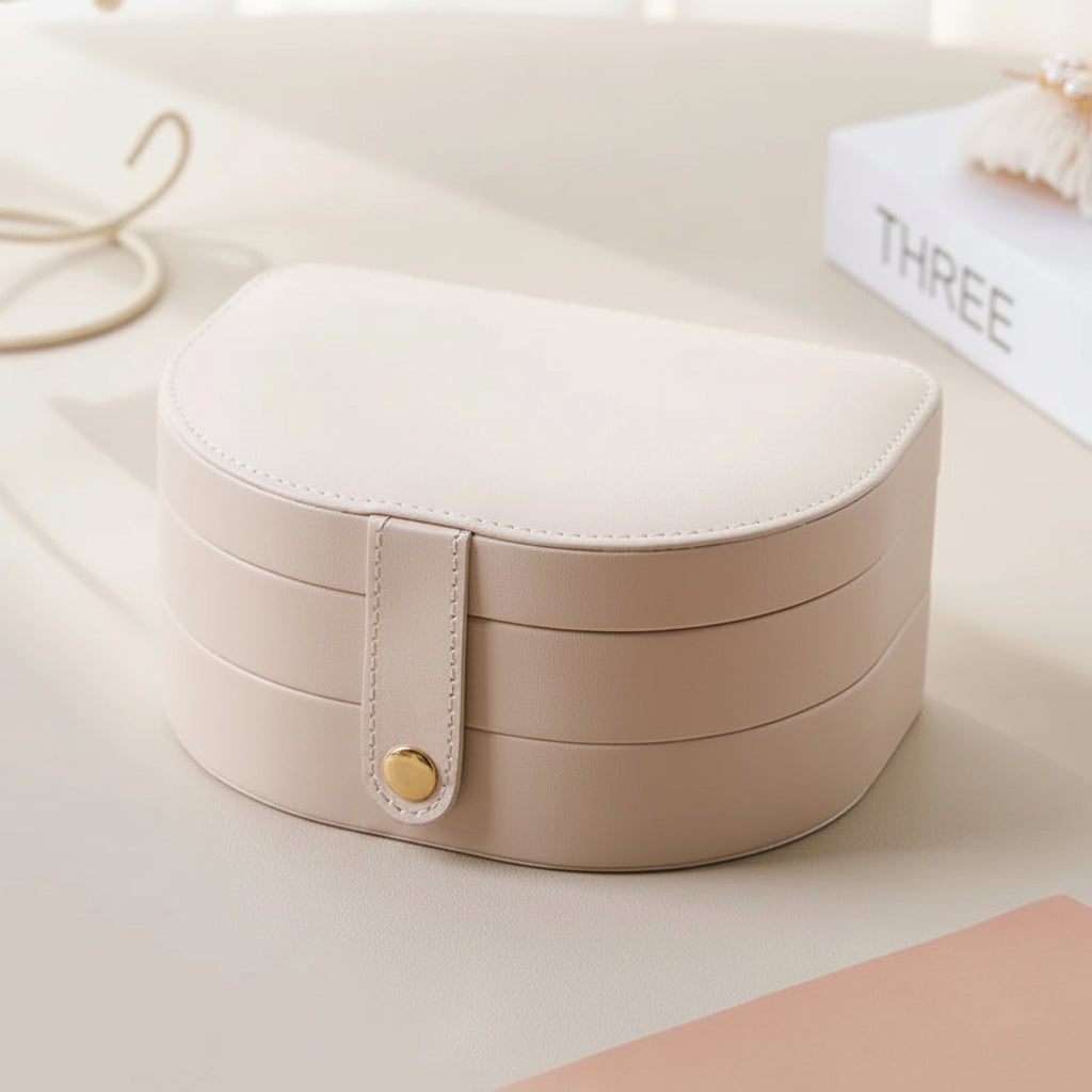 Elegant Travel Jewelry Case - Compact Leather Jewelry Organizer for Women in Black & White 13