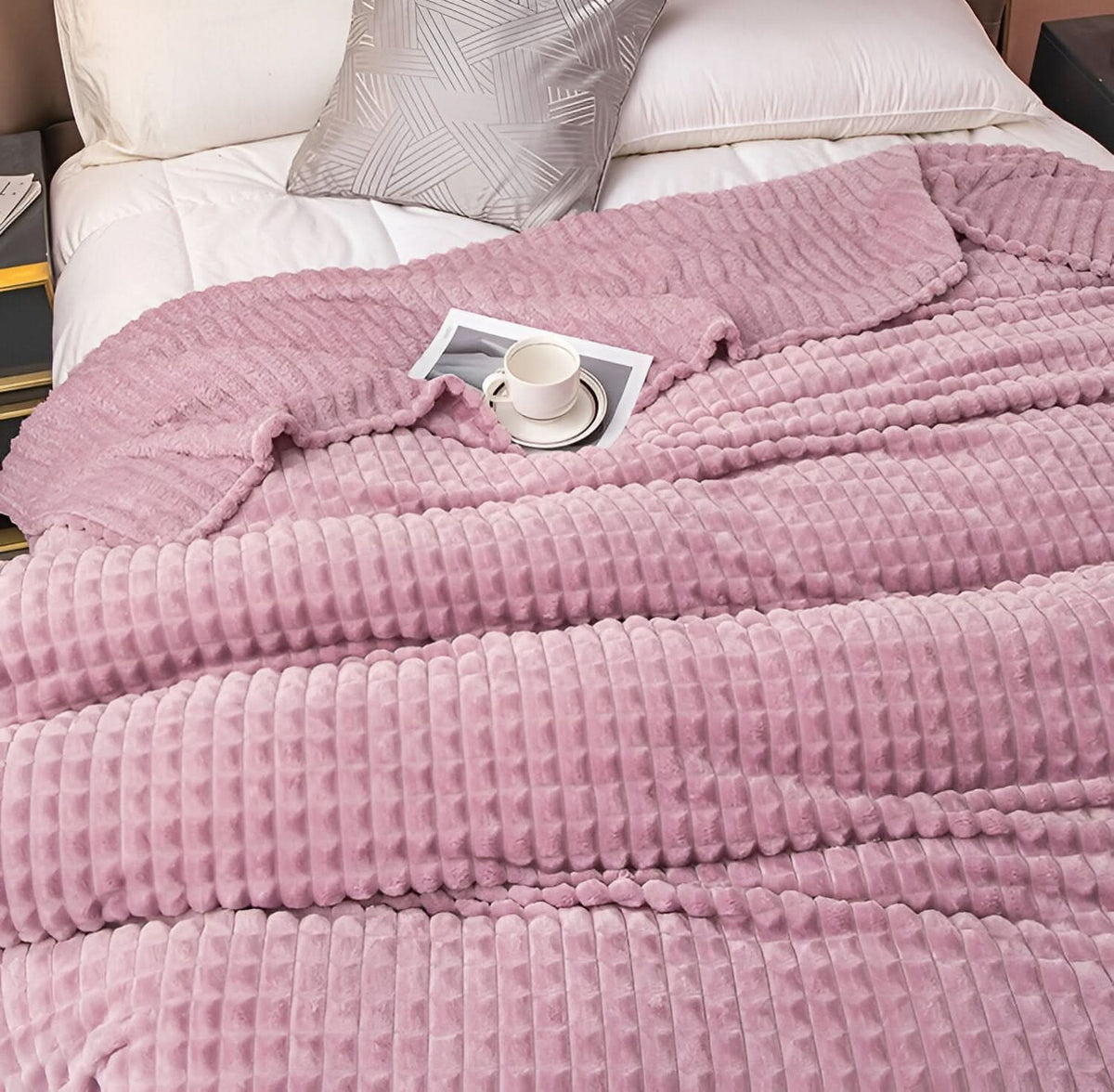 FEATHERCOZY – Coperta leggera e testurizzata per il comfort quotidiano