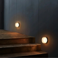 FORMELLE – Applique da parete scolpita per un’illuminazione d’atmosfera elegante