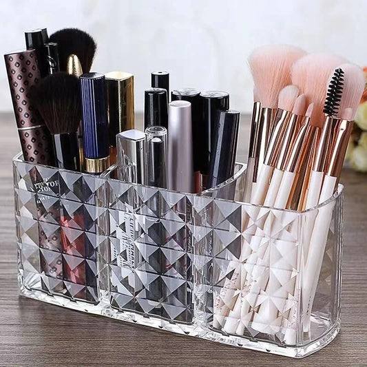 MIRROR BOX – Diamond patterned bathroom storage cabinet designed for organizing cosmetics, lipsticks, and daily essentials