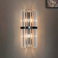 CRYSTAVORA – Kristall-Käfig-Wandleuchte für elegante Ambientebeleuchtung