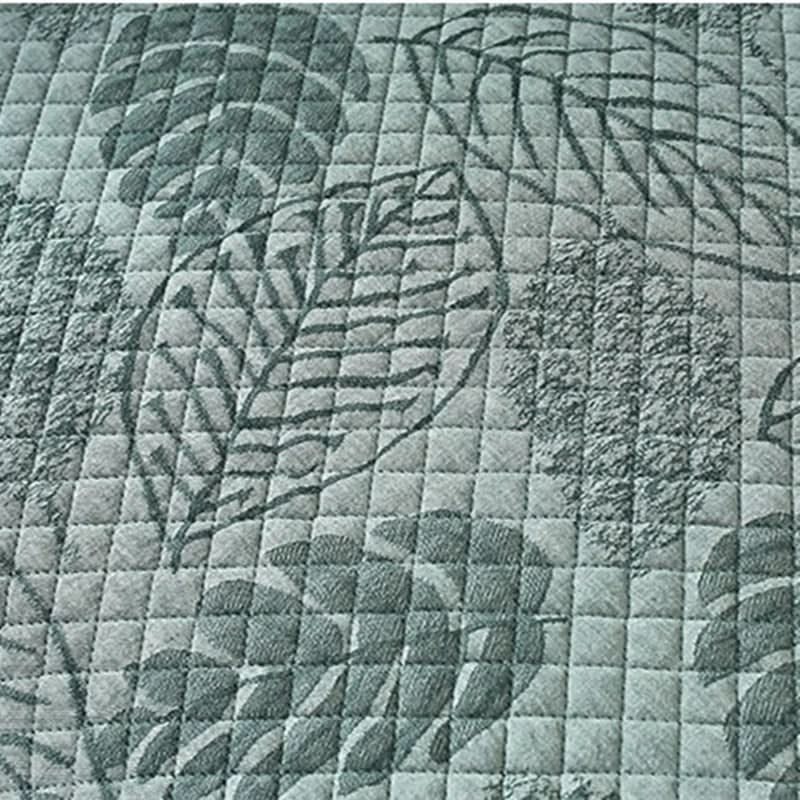 QUILAVERA – Dekorativer Sofabezug mit klassischer Steppung