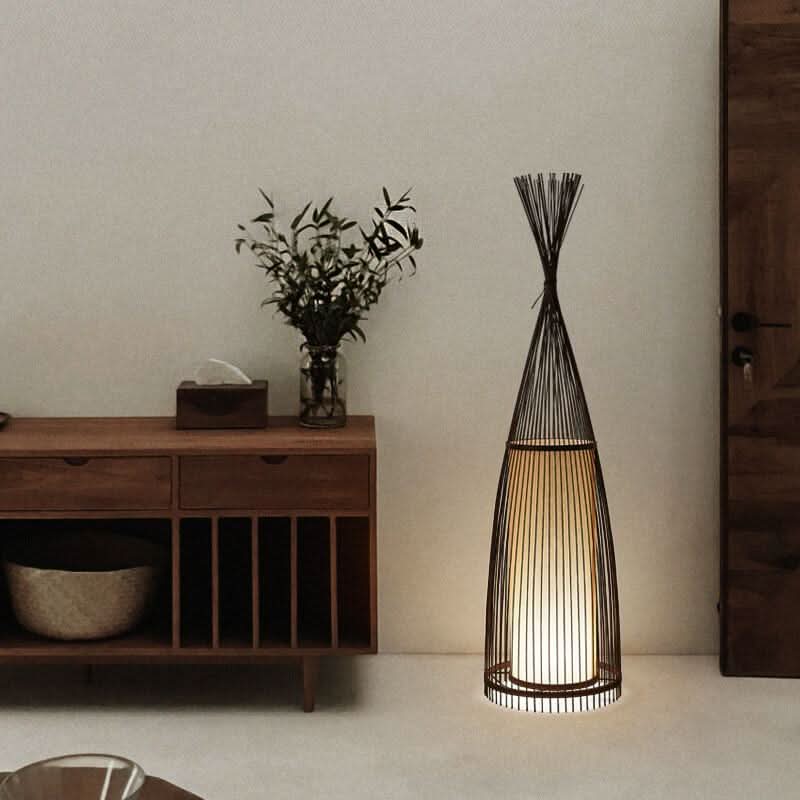 WOVENLUME – Lampadaire en bambou pour une ambiance chaleureuse et naturelle