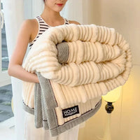 BUNNYCLOUD – Plaid de canapé pour une ambiance intérieure douce et chaleureuse