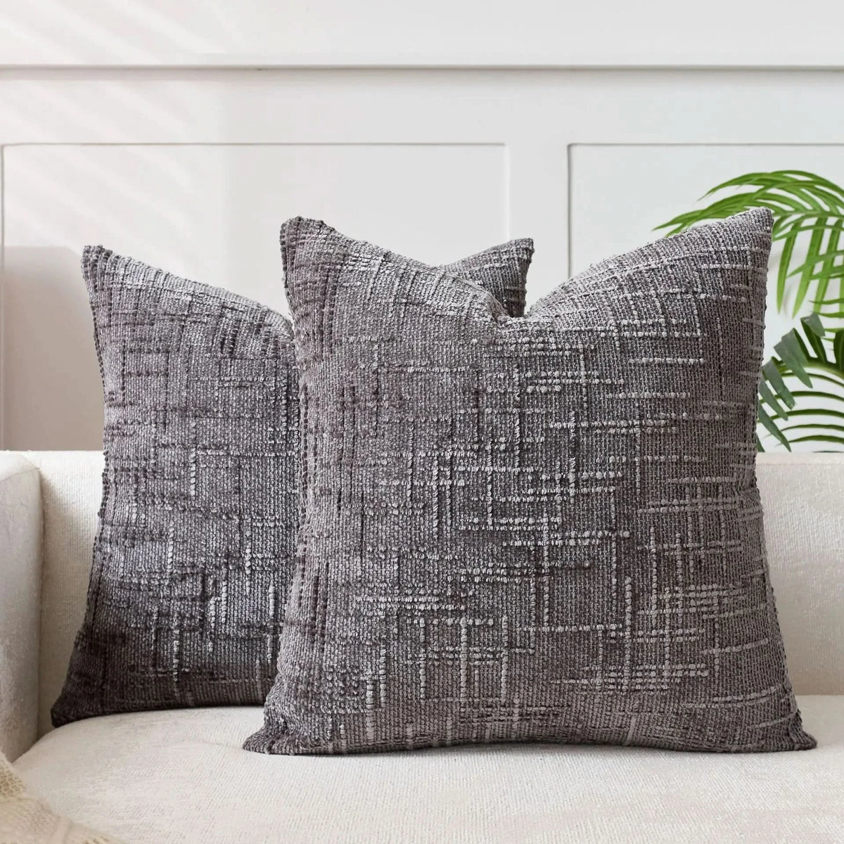 BAMVELORA – Bamboo-Textured Pillow Cover for Elegant Sofa Styling