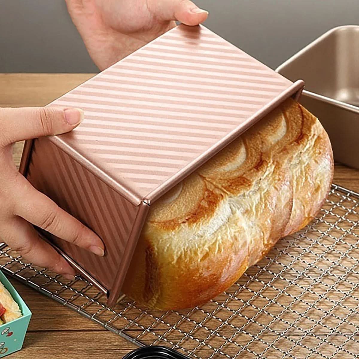 BAKERO – Roségoldene antihaftbeschichtete Backform für müheloses Backen