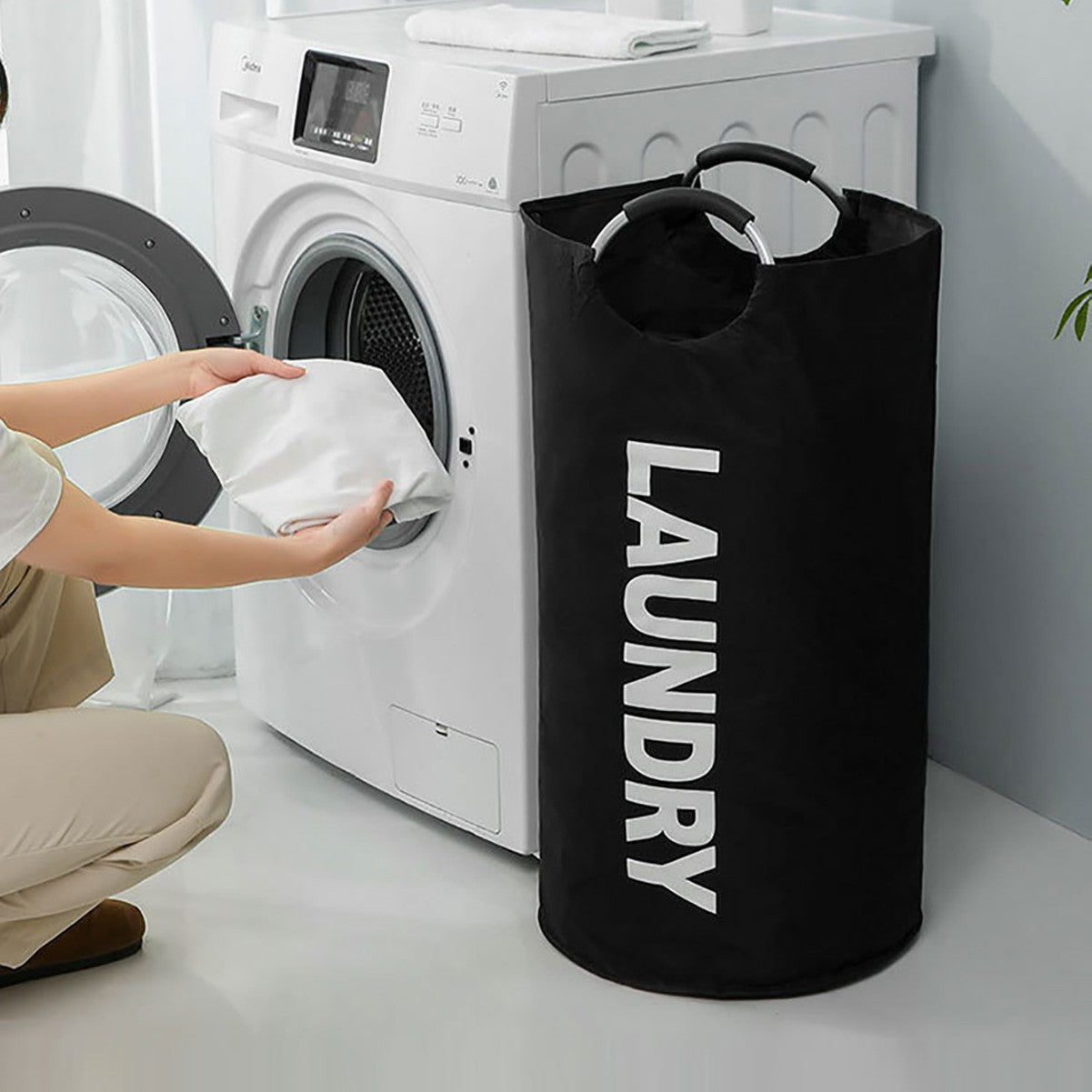 PADDEDNEST – Waterproof Laundry Basket Comfortable Carry Design