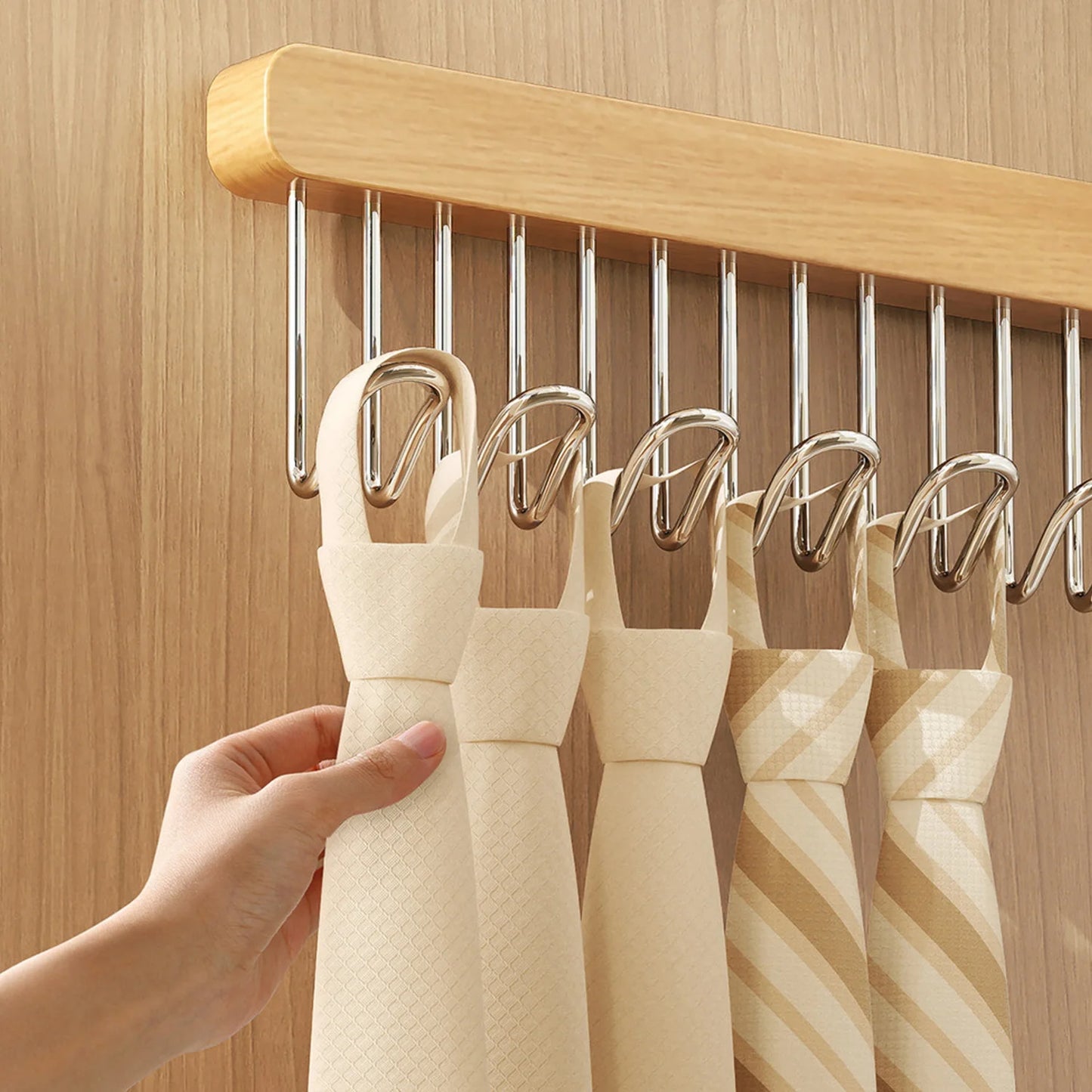 Space-Saving Pull-Out Closet Rod for Efficient Wardrobe Organization 3