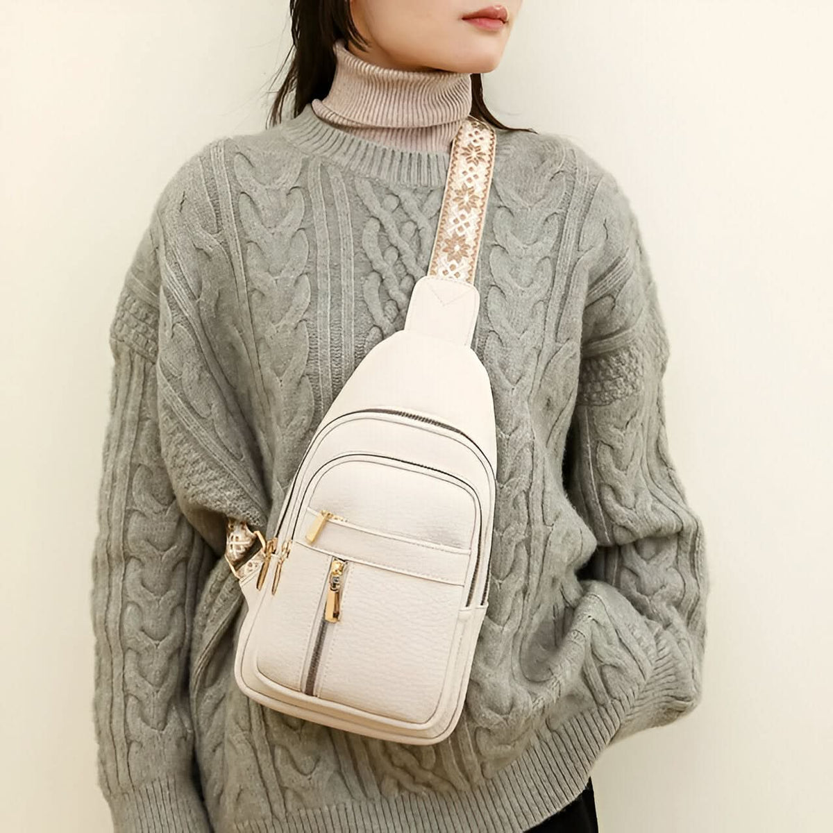 POISEPORT – Elegant Multi-Pocket Shoulder Bag for Organized Carrying